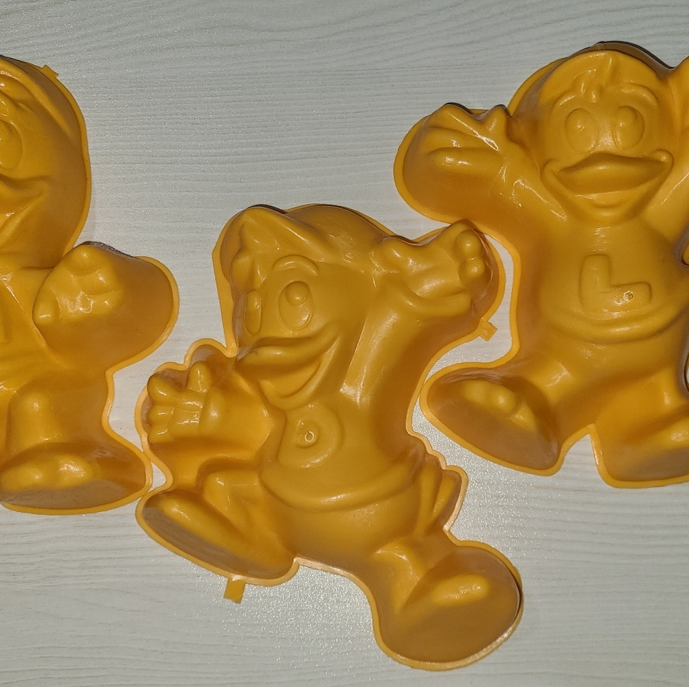 Vintage 1989 Huey, Dewey & Louie Jello Molds